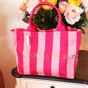New Victoria's Secret Signature Tote Bag